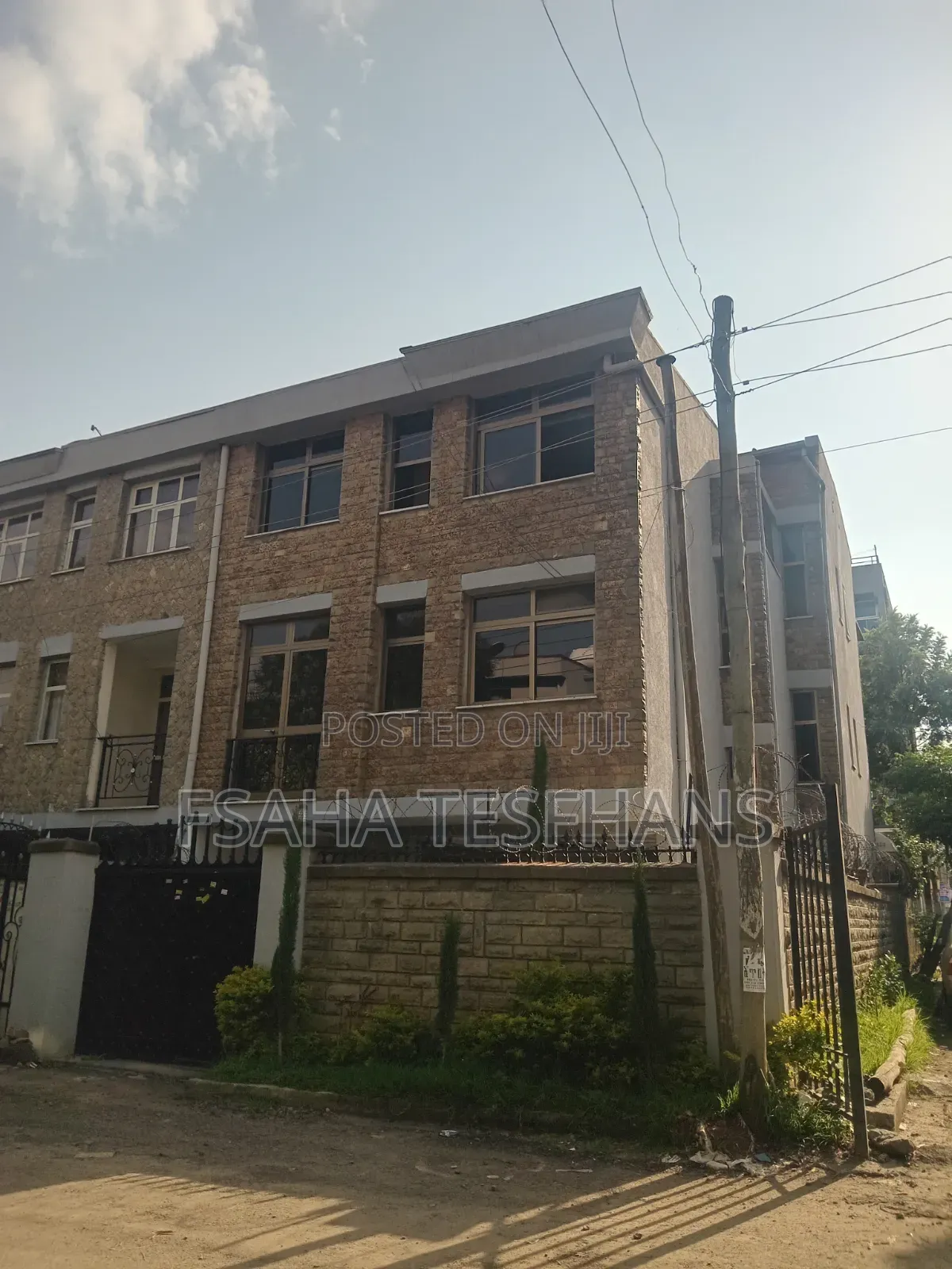 4bdrm House in G+1, Yeka for rent
