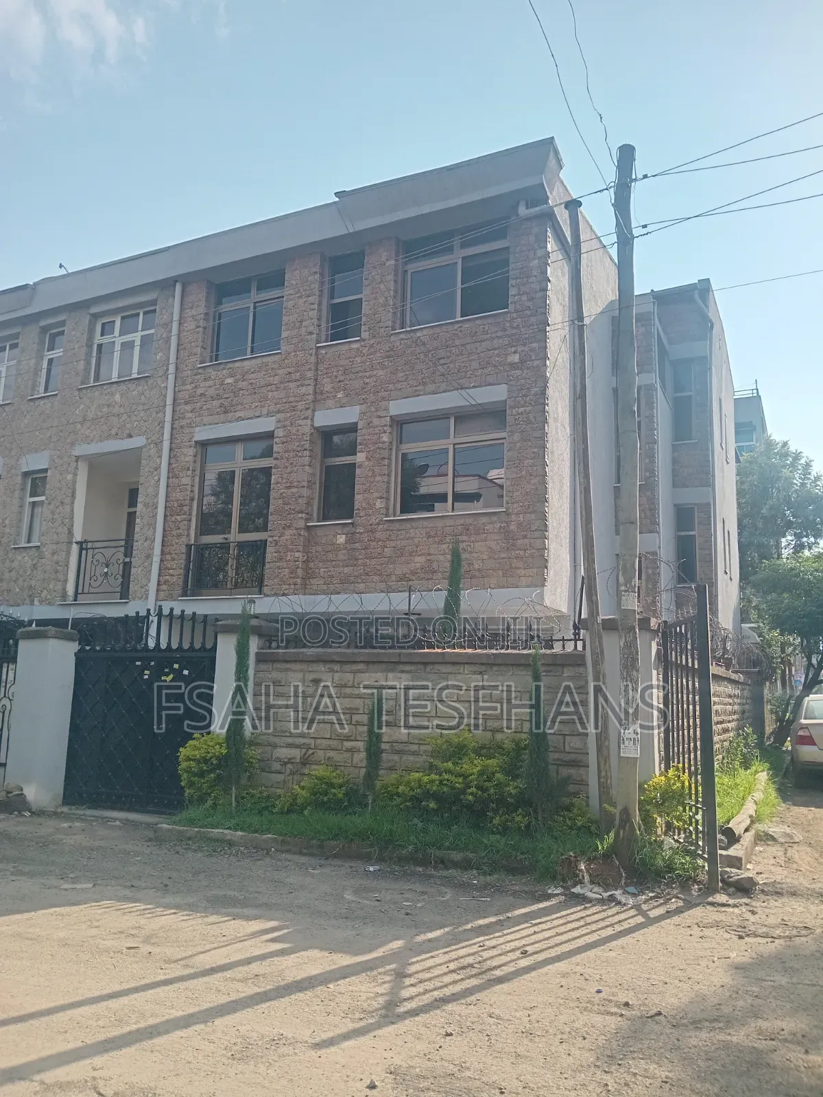 4bdrm House in G+1, Yeka for rent