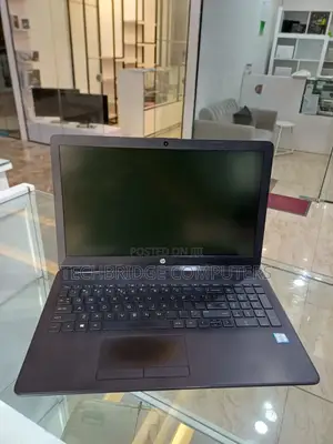 Laptop HP 250 G7 8GB Intel Core i7 HDD 1T