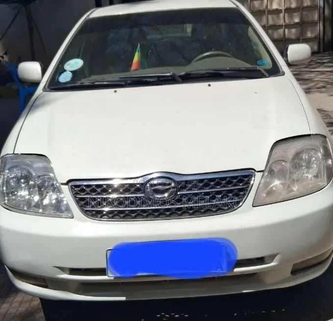 Toyota Corolla 2000 Ivory