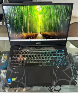 New Laptop MSI Cyborg 15 16GB Intel Core 7 SSD 512GB