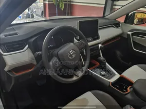 New Toyota RAV4 Limited AWD 2023 Pearl