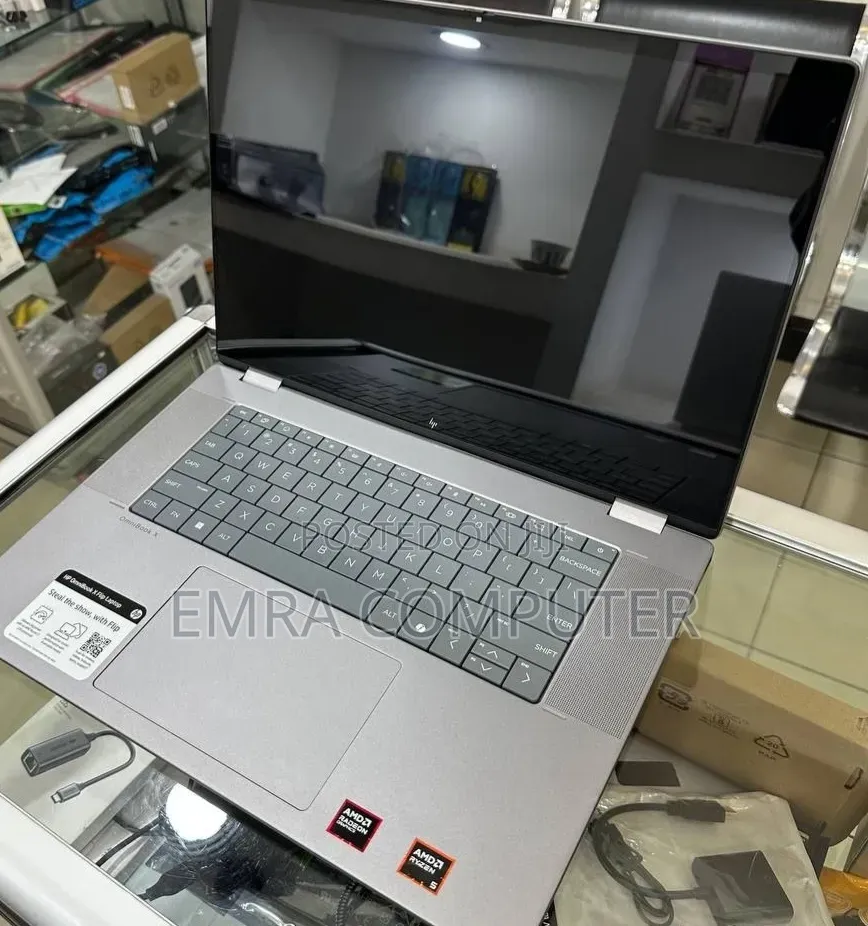 New Laptop HP 8GB AMD Ryzen 5 SSD 512GB