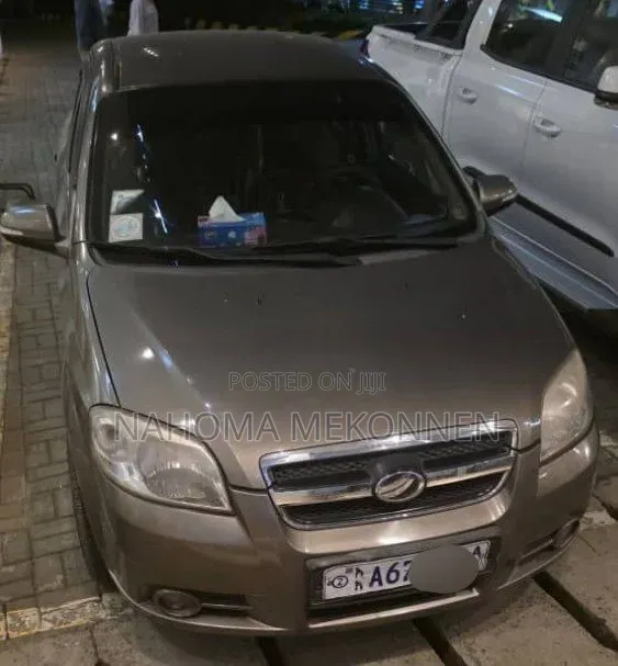 Chevrolet Aveo 2014 Brown