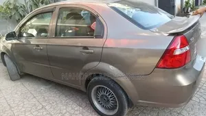 Chevrolet Aveo 2014 Brown