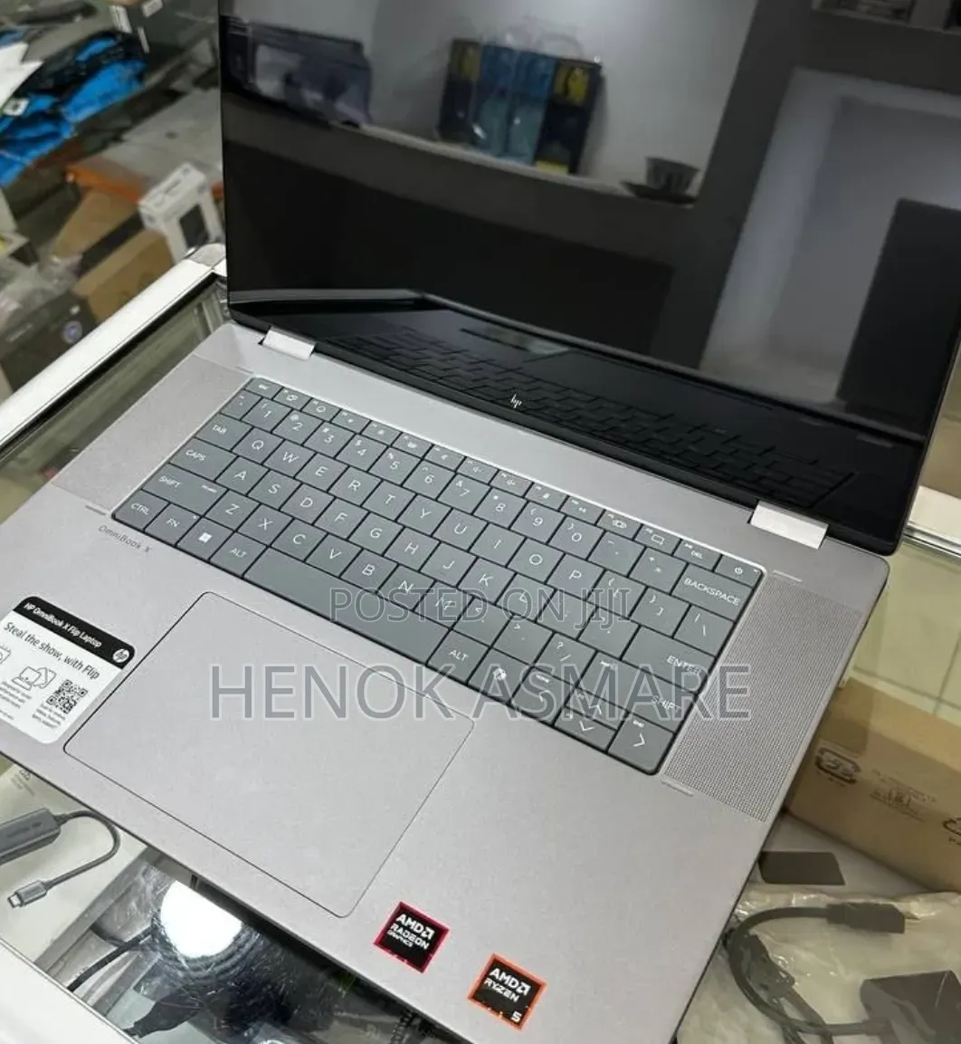 New Laptop HP OmniBook 5 14" 8GB AMD Ryzen 5 SSD 512GB