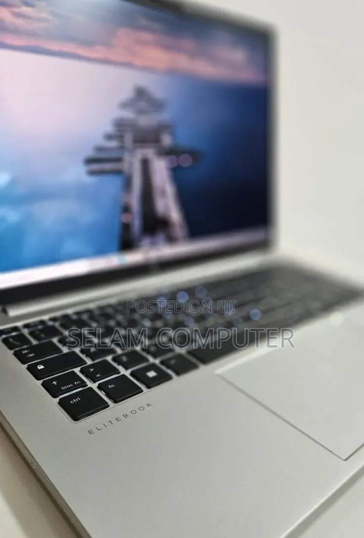 New Laptop HP EliteBook 840 16GB Intel Core Ultra 7 SSD 512GB