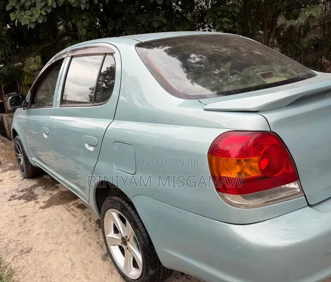 Toyota Platz 2005 Blue