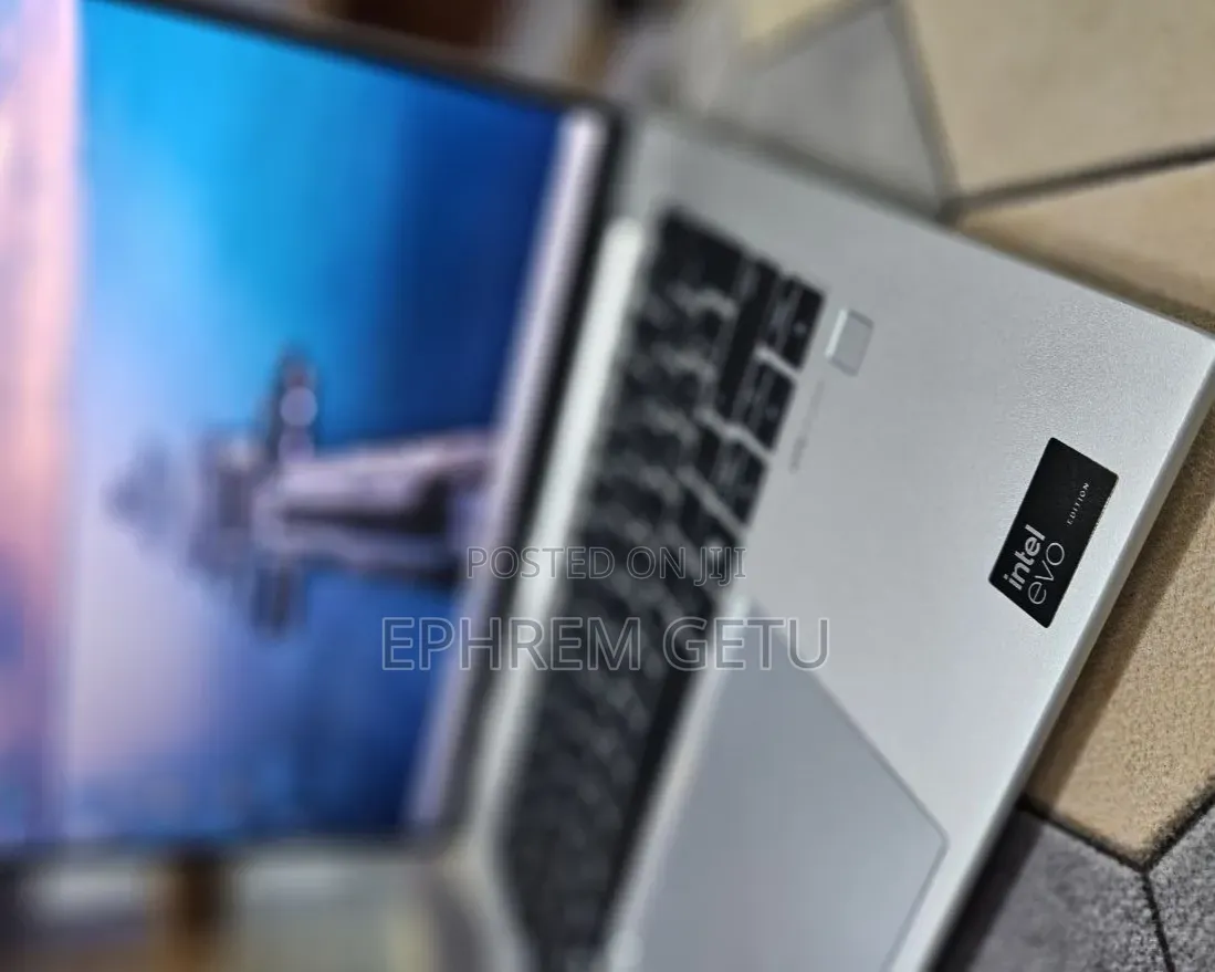 New Laptop HP EliteBook 840 G11 16GB Intel Core Ultra 7 SSD 512GB