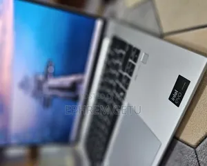 New Laptop HP EliteBook 840 G11 16GB Intel Core Ultra 7 SSD 512GB