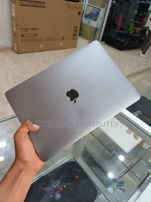 Laptop Apple MacBook Pro 2016 8GB Intel Core i5 SSD 512GB