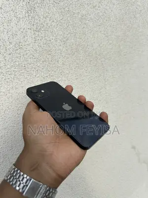 Apple iPhone 12 64 GB Black