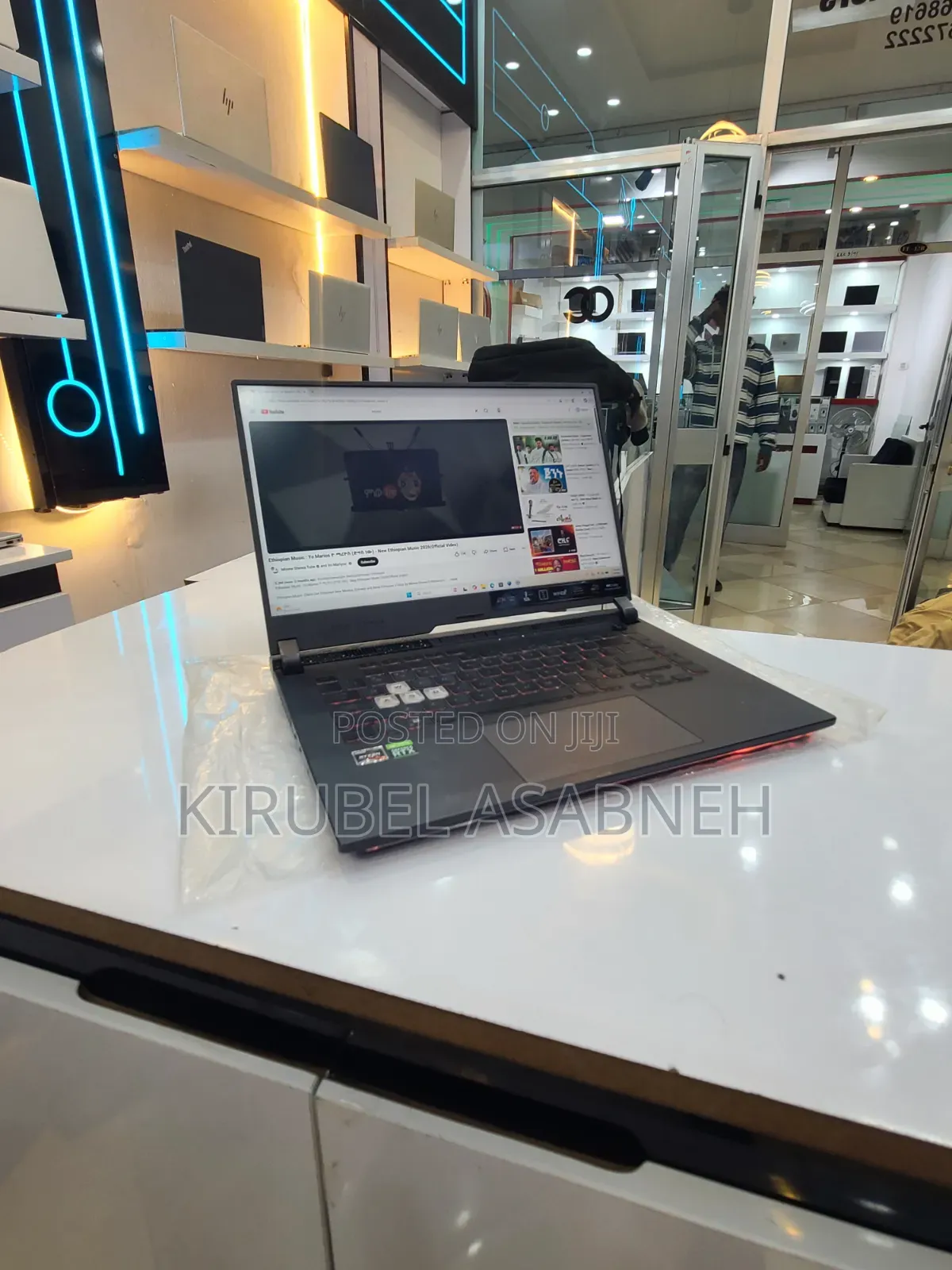New Laptop Asus ROG Strix G15 16GB AMD Ryzen 7 SSD 512GB