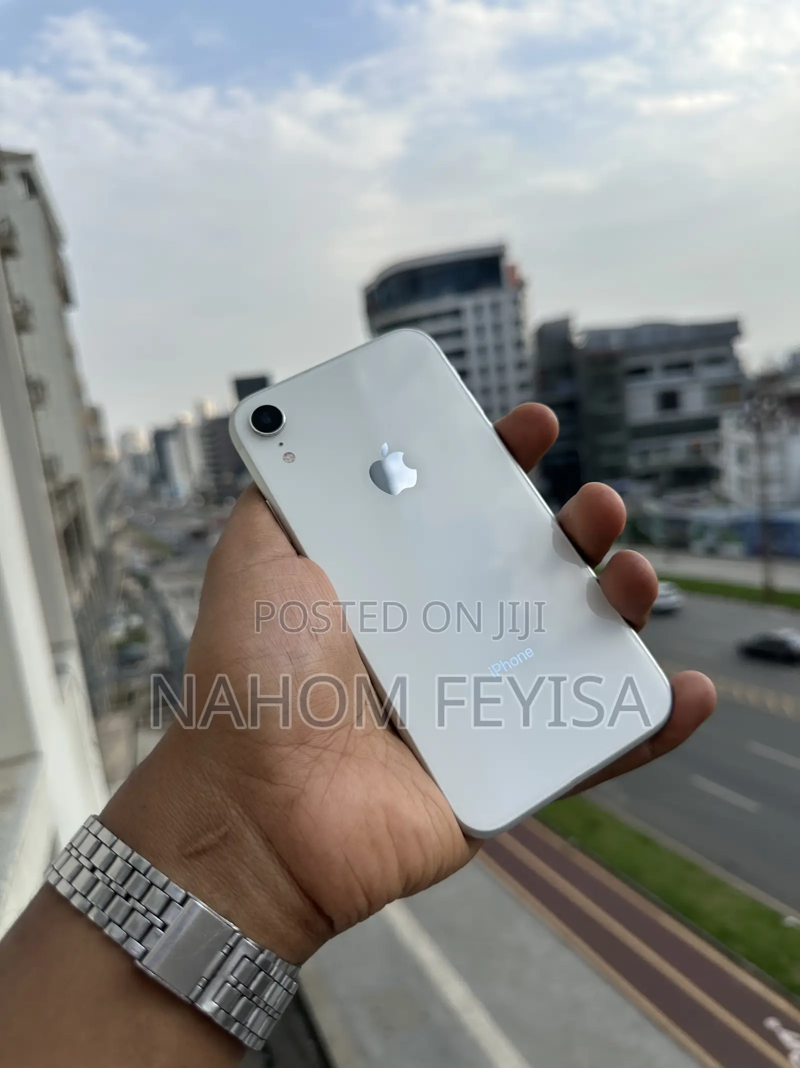 Apple iPhone XR 64 GB White
