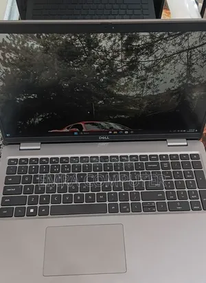 New Laptop Dell Latitude 5540 16GB Intel Core i7 SSD 512GB