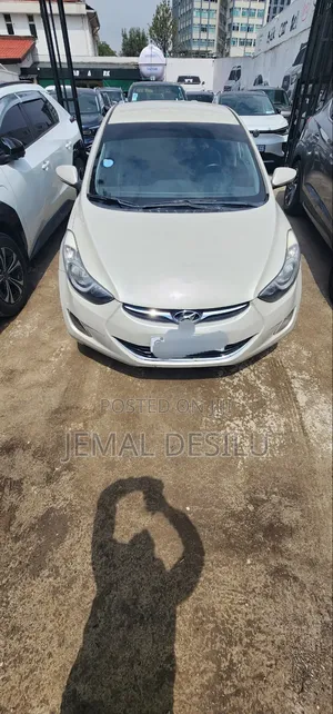 Hyundai Avante 2014