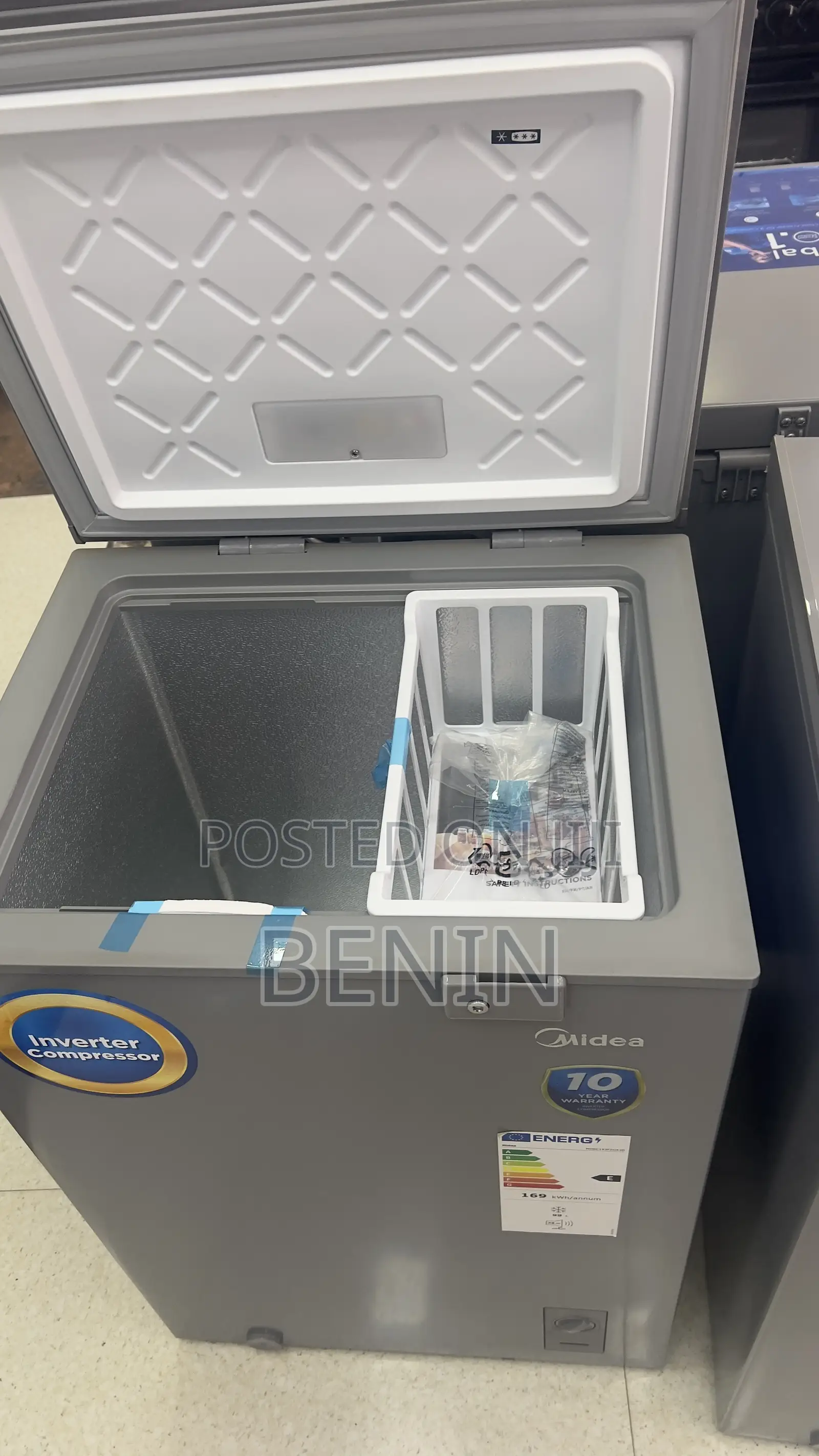 Midea Chest Freezers 99.Lit Delivery