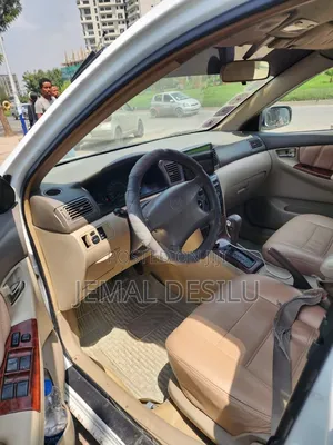 Toyota Corolla 2005 White