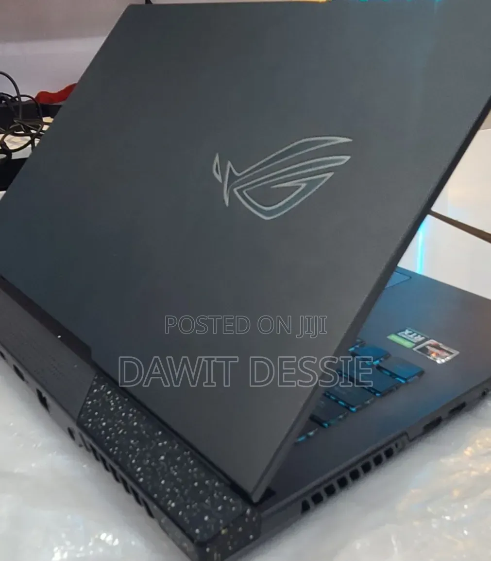 New Laptop Asus 16GB AMD Ryzen 7 SSD 512GB