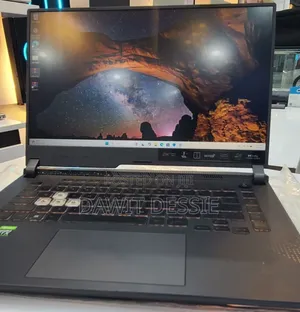 New Laptop Asus 16GB AMD Ryzen 7 SSD 512GB