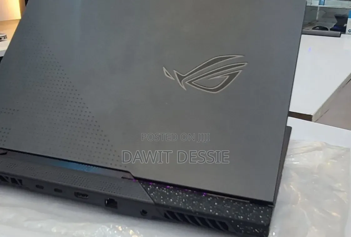 New Laptop Asus 16GB AMD Ryzen 7 SSD 512GB