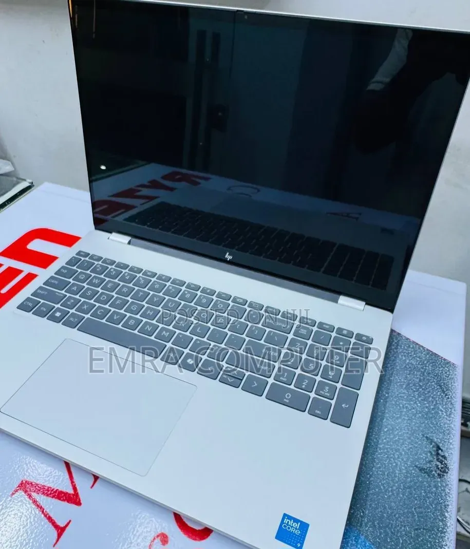 New Laptop HP 16GB Intel Core Ultra 9 SSD 1T