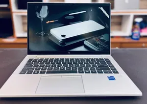 New Laptop HP EliteBook 830 G8 16GB Intel Core i7 SSD 512GB
