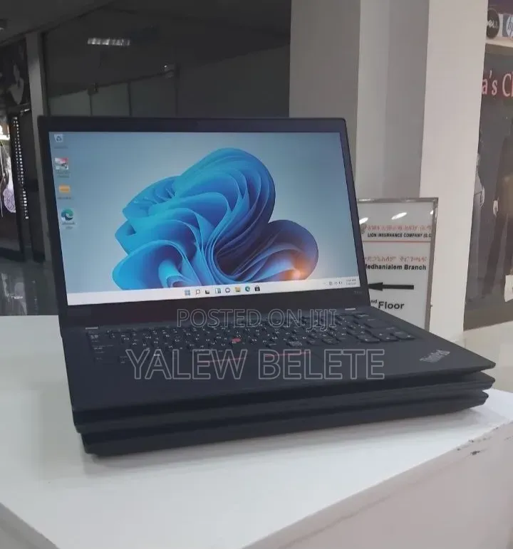 New Laptop Lenovo ThinkPad T14s G4 16GB AMD Ryzen 5 SSD 512GB
