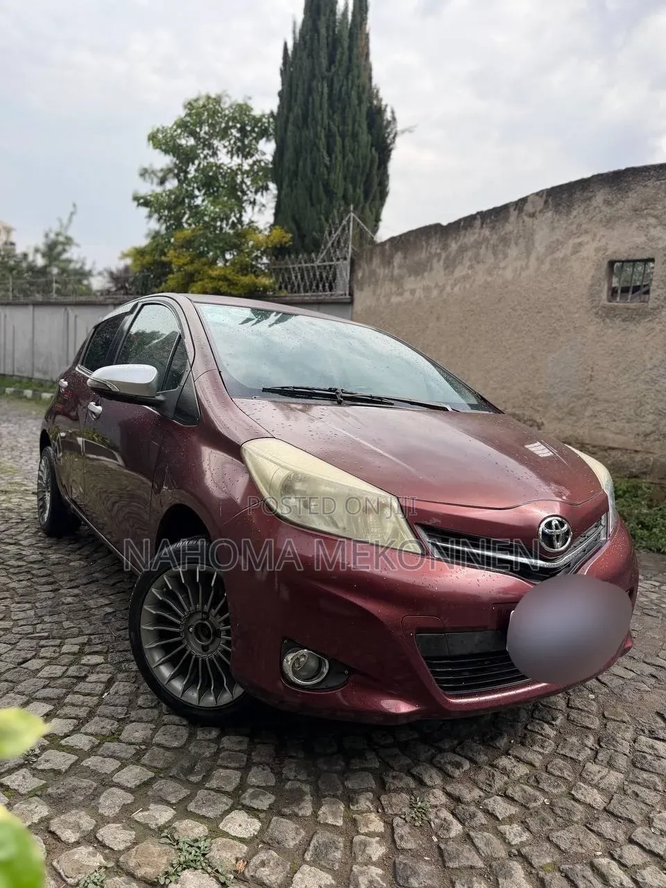 Toyota Yaris 2012 Red