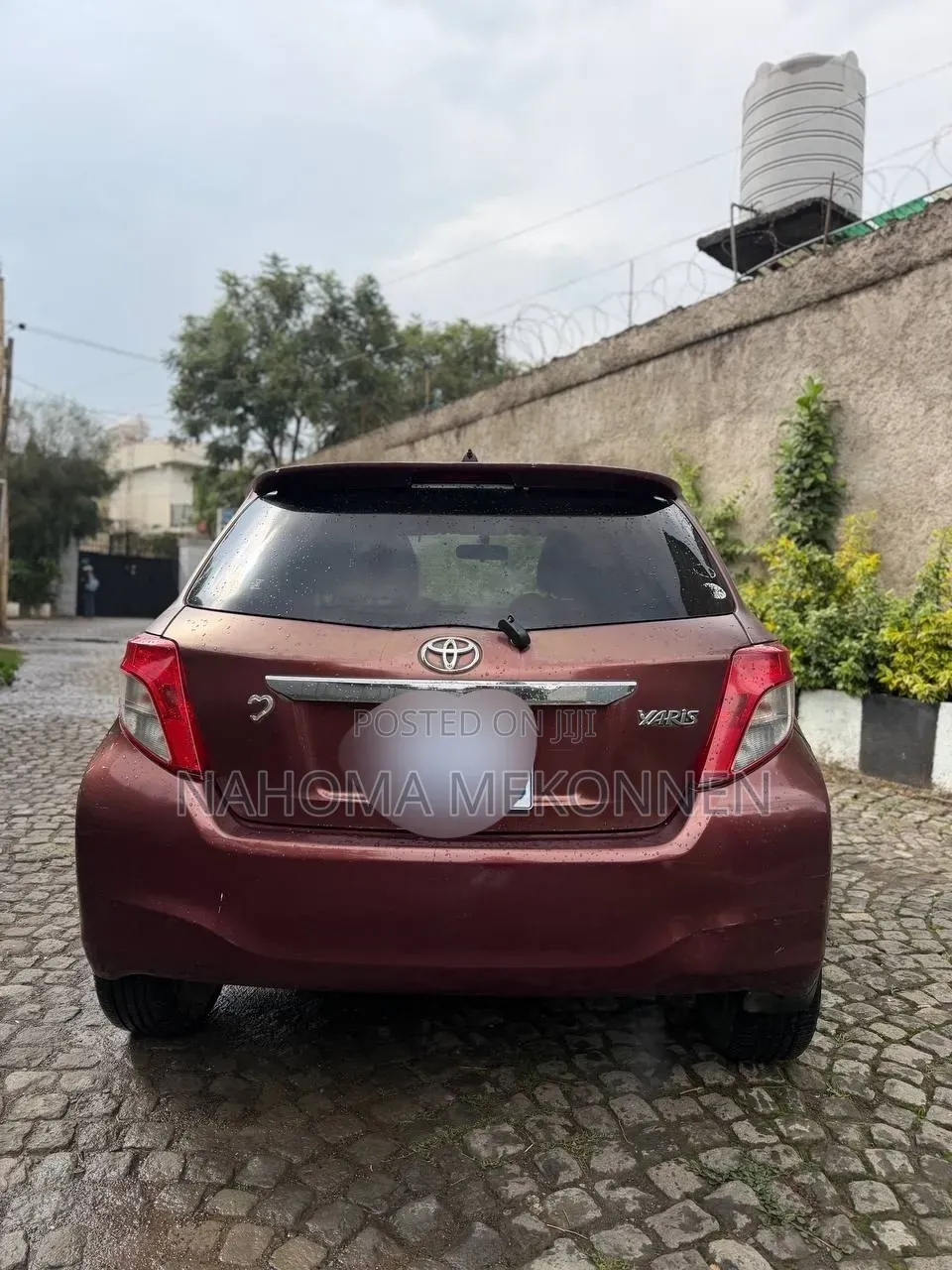 Toyota Yaris 2012 Red