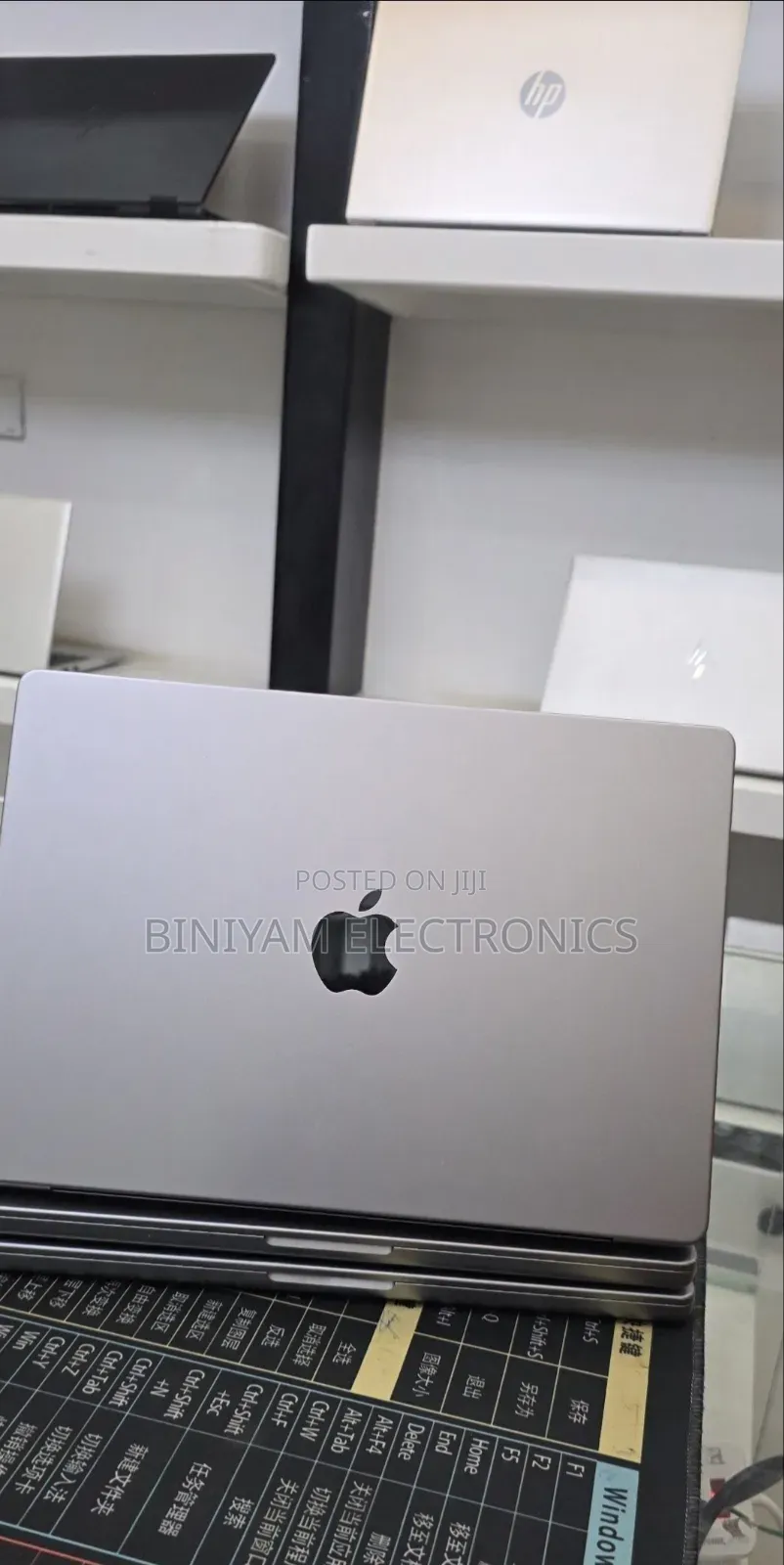 New Laptop Apple MacBook Pro 2021 M1 32GB Apple M1 Pro SSD 512GB