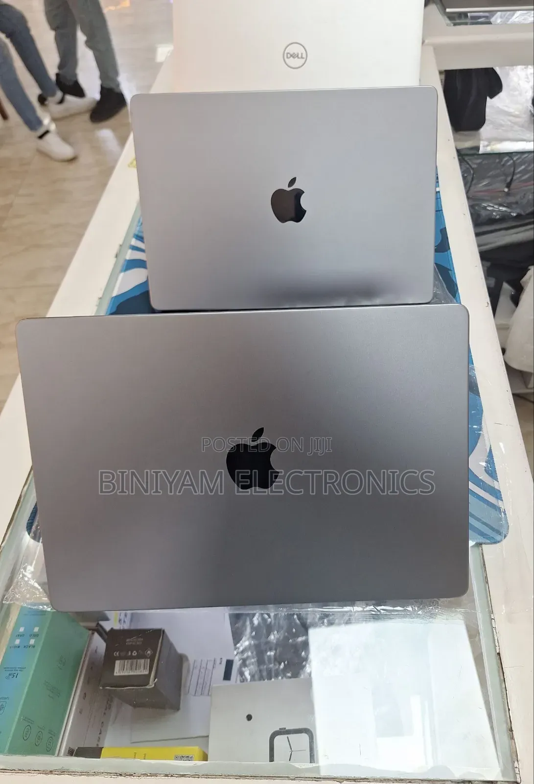 New Laptop Apple MacBook Pro 2021 M1 16GB Apple M1 Pro SSD 512GB