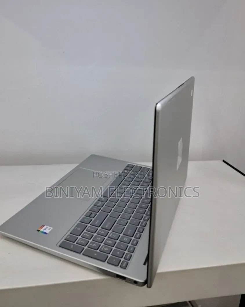 New Laptop HP Stream Notebook 16GB Intel Core i5 SSD 1T