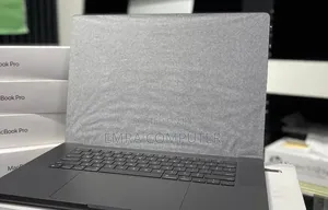 New Laptop Apple MacBook Pro 2024 M3 36GB Apple M3 Max SSD 1T