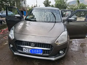 Suzuki Swift 2022 Gray
