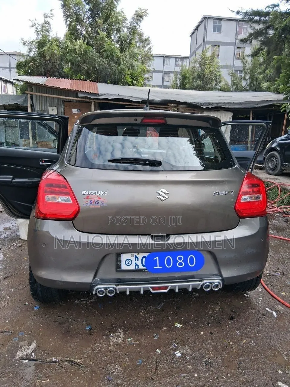 Suzuki Swift 2022 Gray