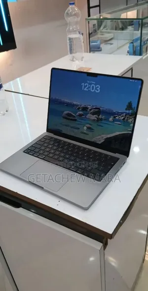 New Laptop Apple MacBook Pro 2021 M1 16GB Apple M1 Pro SSD 512GB