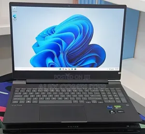 New Laptop HP Victus 15 16GB Intel Core i7 SSD 1T