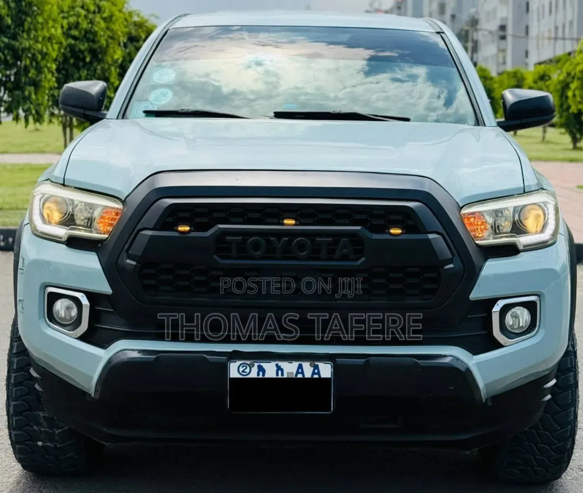 Toyota Tacoma 2020 Green