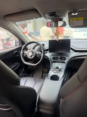 BYD E2 43 kWh 94 hp FWD 2025 Silver