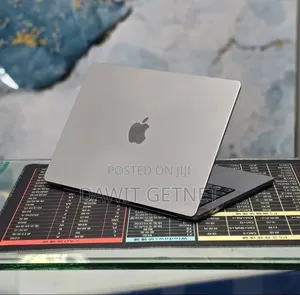 New Laptop Apple MacBook Pro 2021 M1 32GB Apple M1 Pro SSD 1T