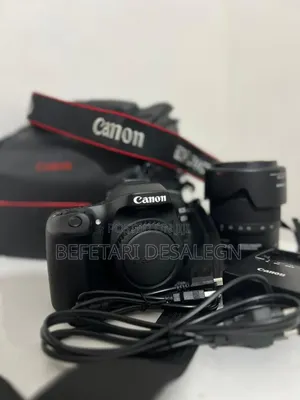 Canon 80d With 18-135mm Usm Lens