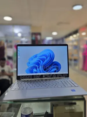 New Laptop HP Stream Notebook 16GB Intel Core i7 SSD 512GB