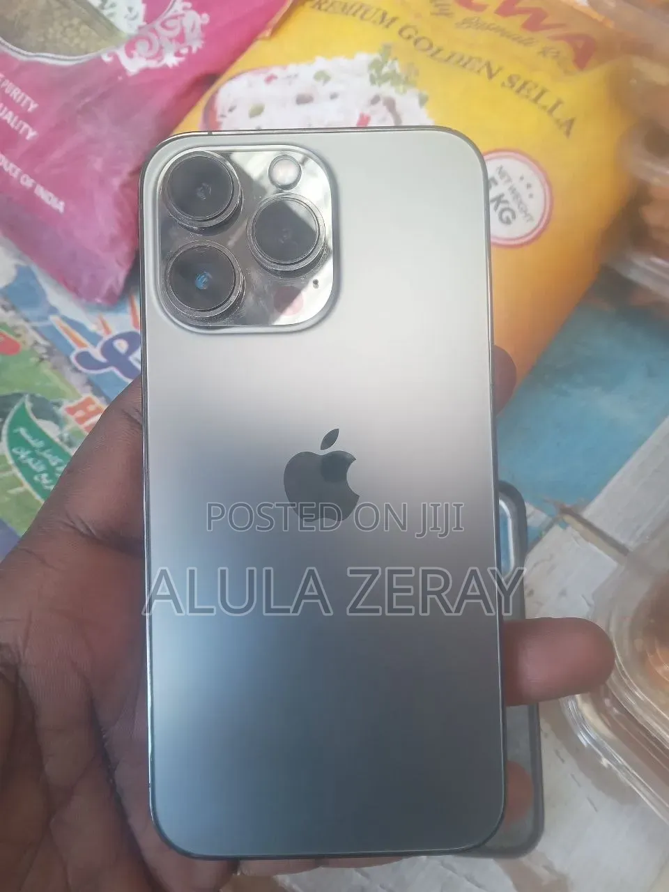 Apple iPhone 13 256 GB Gray