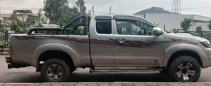 Toyota Hilux 2009 Silver