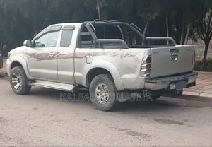 Toyota Hilux 2009 Silver