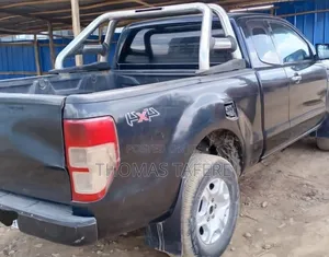 Ford Ranger Wildtrak 2013 Blue