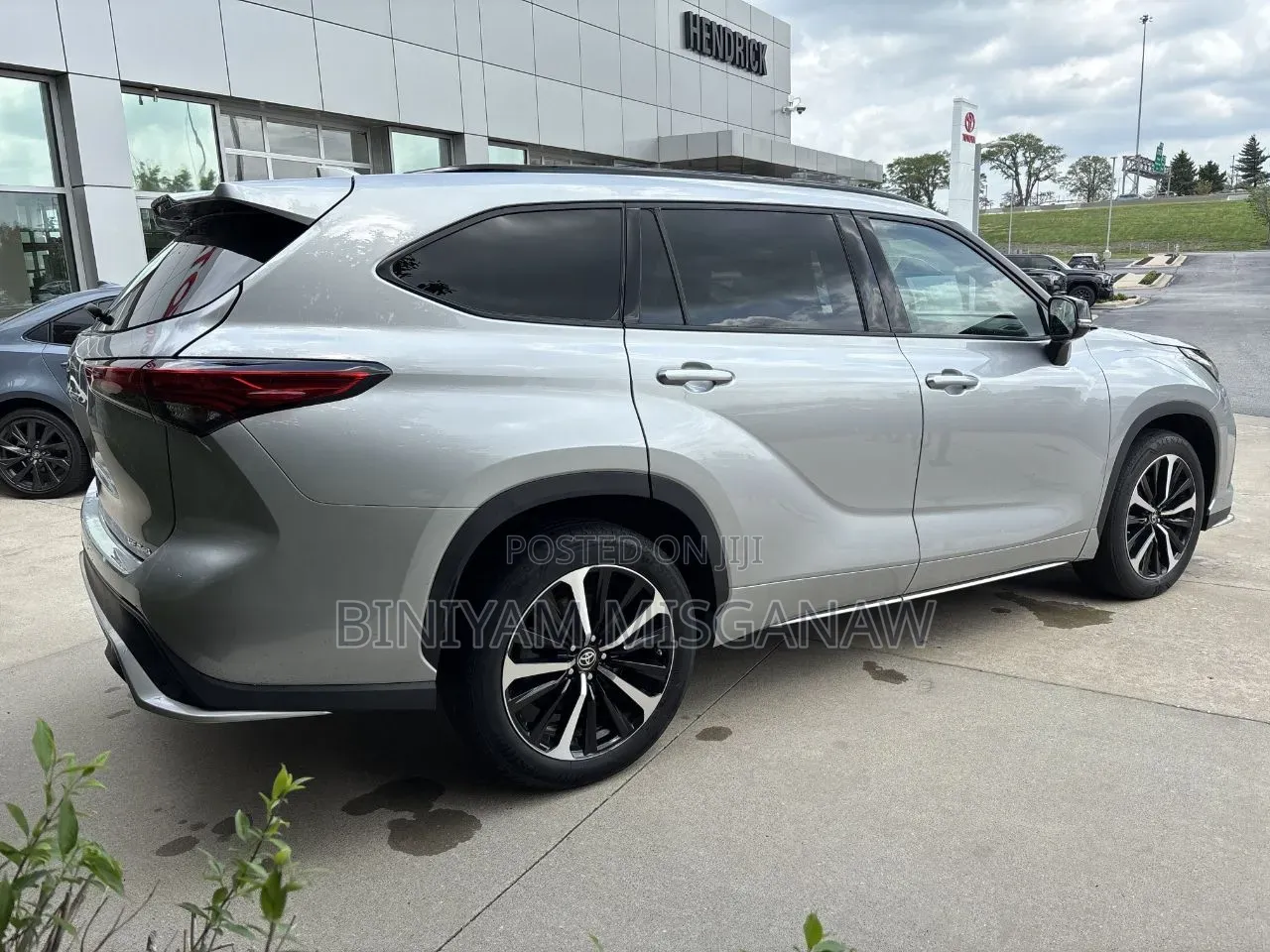 Toyota Highlander Hybrid 2022 Silver