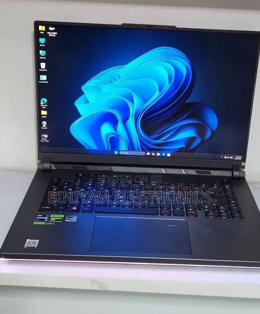 New Laptop Asus ROG Strix G16 G614 16GB Intel Core i9 SSD 1T