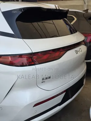 BYD Tang EV 2025 White